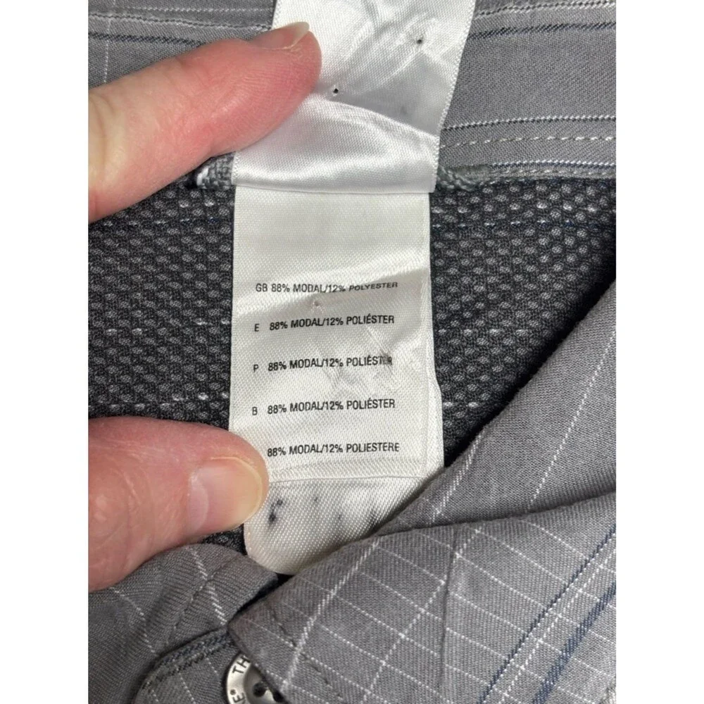 The North Face Vaporwick Gray/Wht/Blue Plaid Button-Up Vented Men’s L Shirt